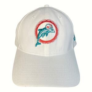 New Era NFL Men’s White Miami Dolphin’s Medium/Large Fitted Hat
